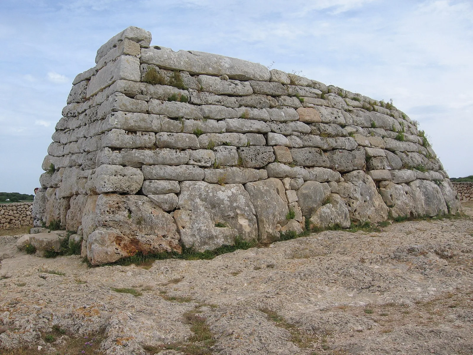 Naveta d'Es Tudons